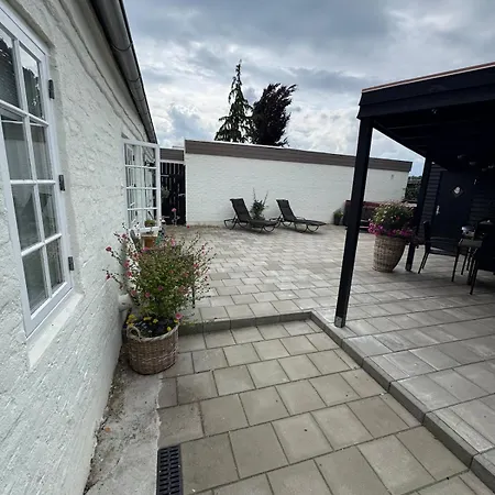 Villa House 30 Minutes From Romo With Outdoor